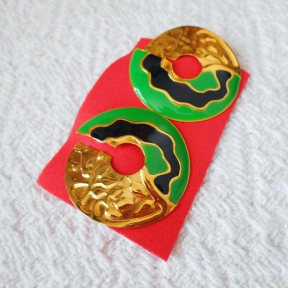 Vintage 1980's Green Enamel Artsy Pierced Earrings - Picture 2 of 2